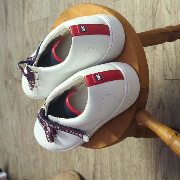 Michael kors white sneakers size 10 - Picture 3 of 5
